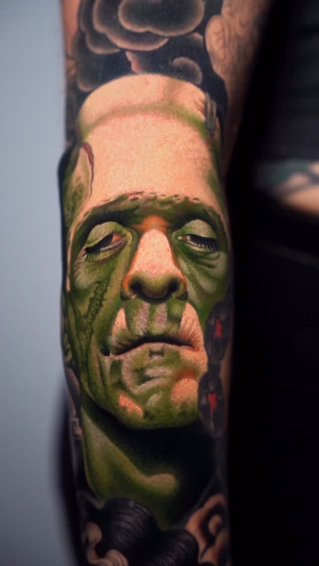 Post 4 by ✶ Gabe Motta NEOTRADICIONAL ✶ on Instagram (video)