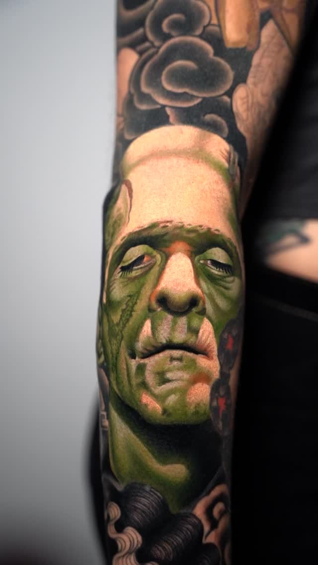 Post 2 by ✶ Gabe Motta NEOTRADICIONAL ✶ on Instagram (video)
