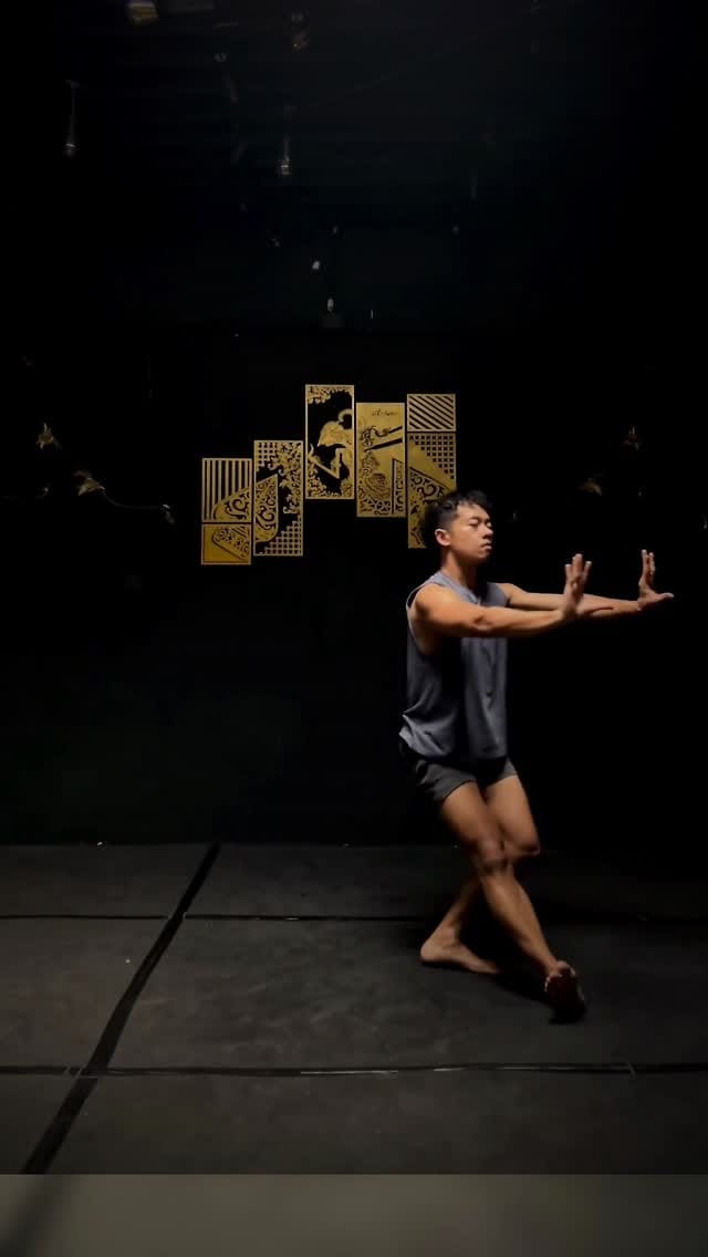 Post 3 by Cahyo Sandhidea on Instagram (video)