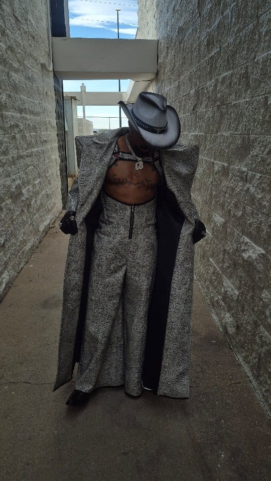 Post 7 by Benjamin Banjee Misdemeanor on Instagram (video)