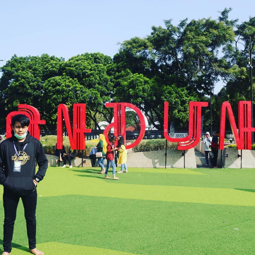 Post 4 by Apri Yd on Instagram (image)