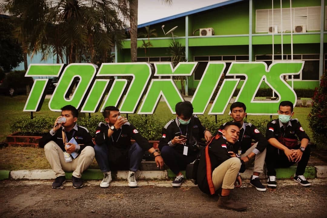 Post 3 by Apri Yd on Instagram (image)