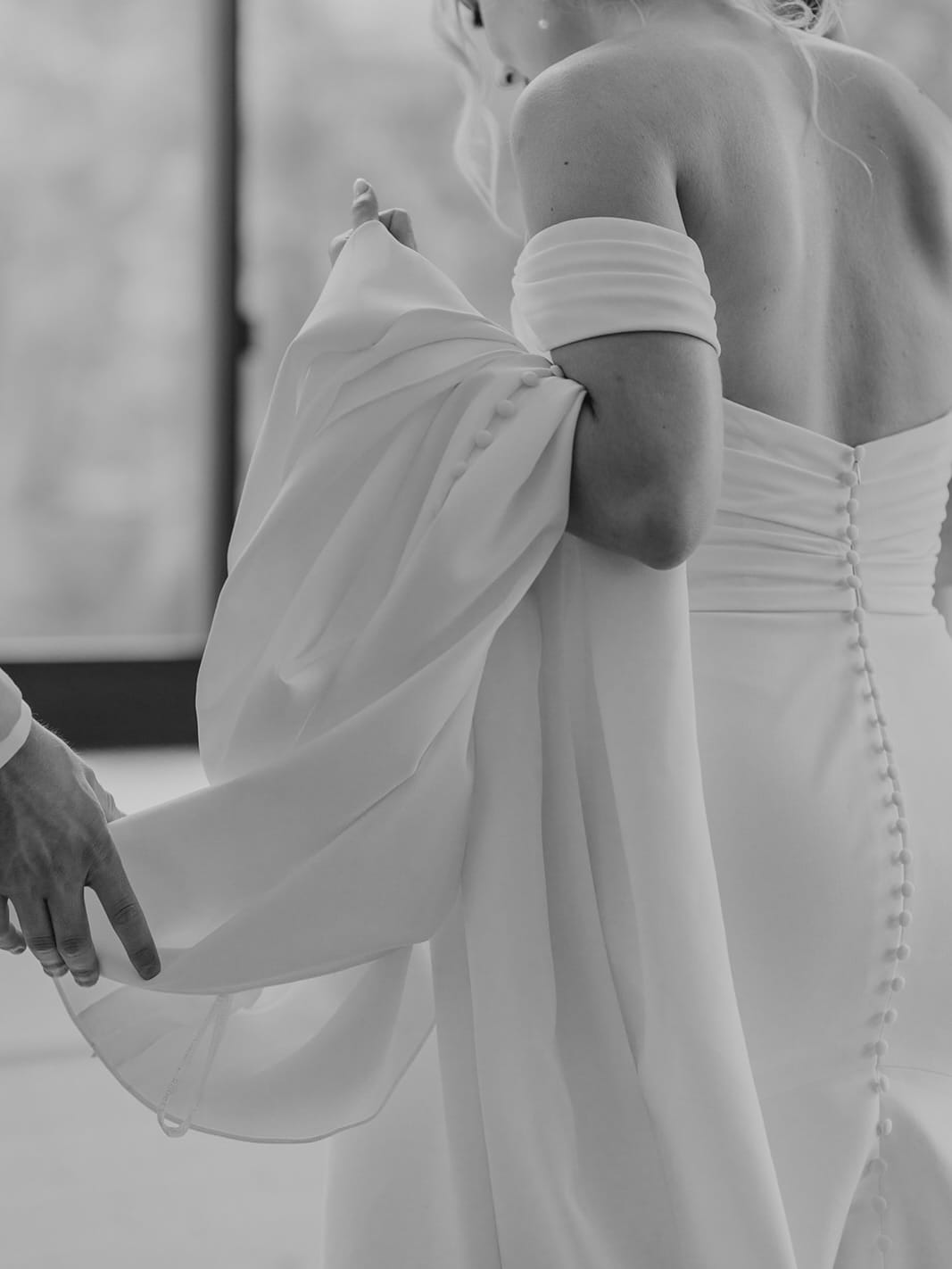 Post 9 by Minnesota Wedding Photographer + Videographer on Instagram (carousel)
