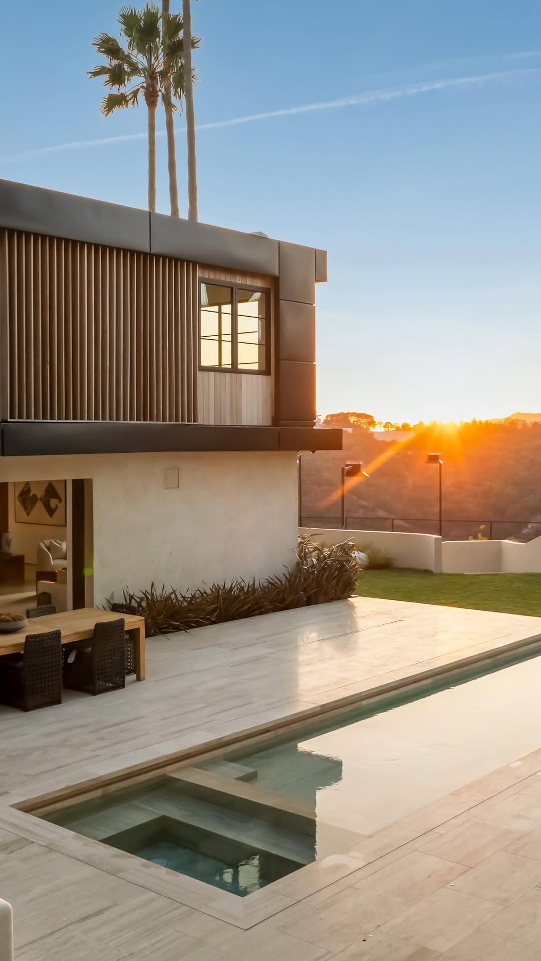 Post 8 by OUR LOS ANGELES HOME on Instagram (video)