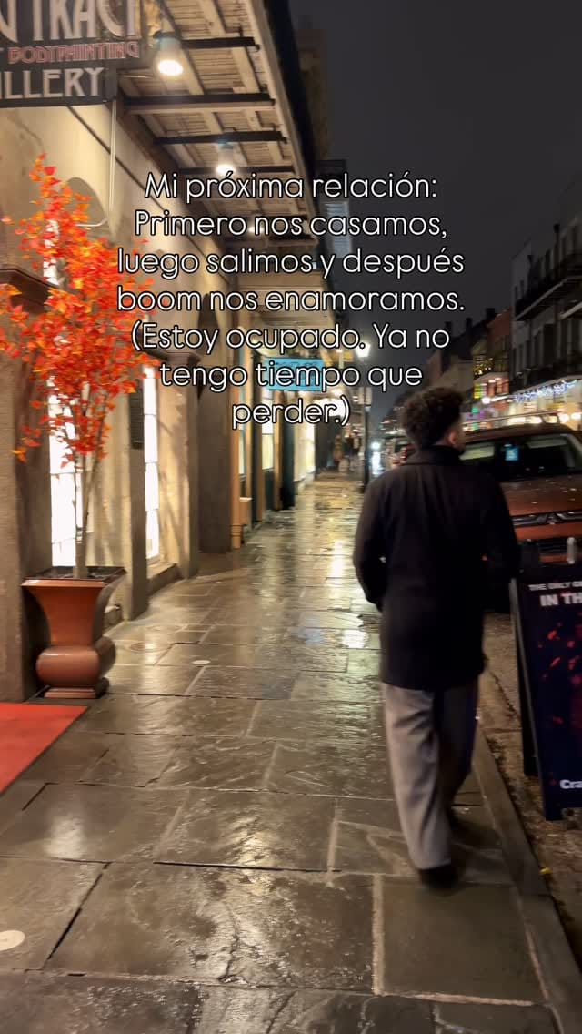 Post 4 by Alex Larreta on Instagram (video)