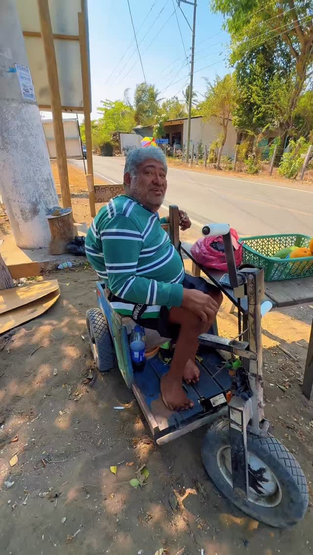Post 5 by Yo soy Chapin on Instagram (video)