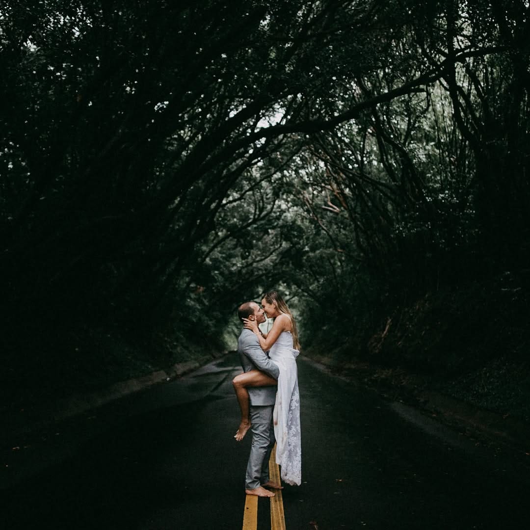 Post 10 by Hawaii Wedding Photographer on Instagram (carousel)