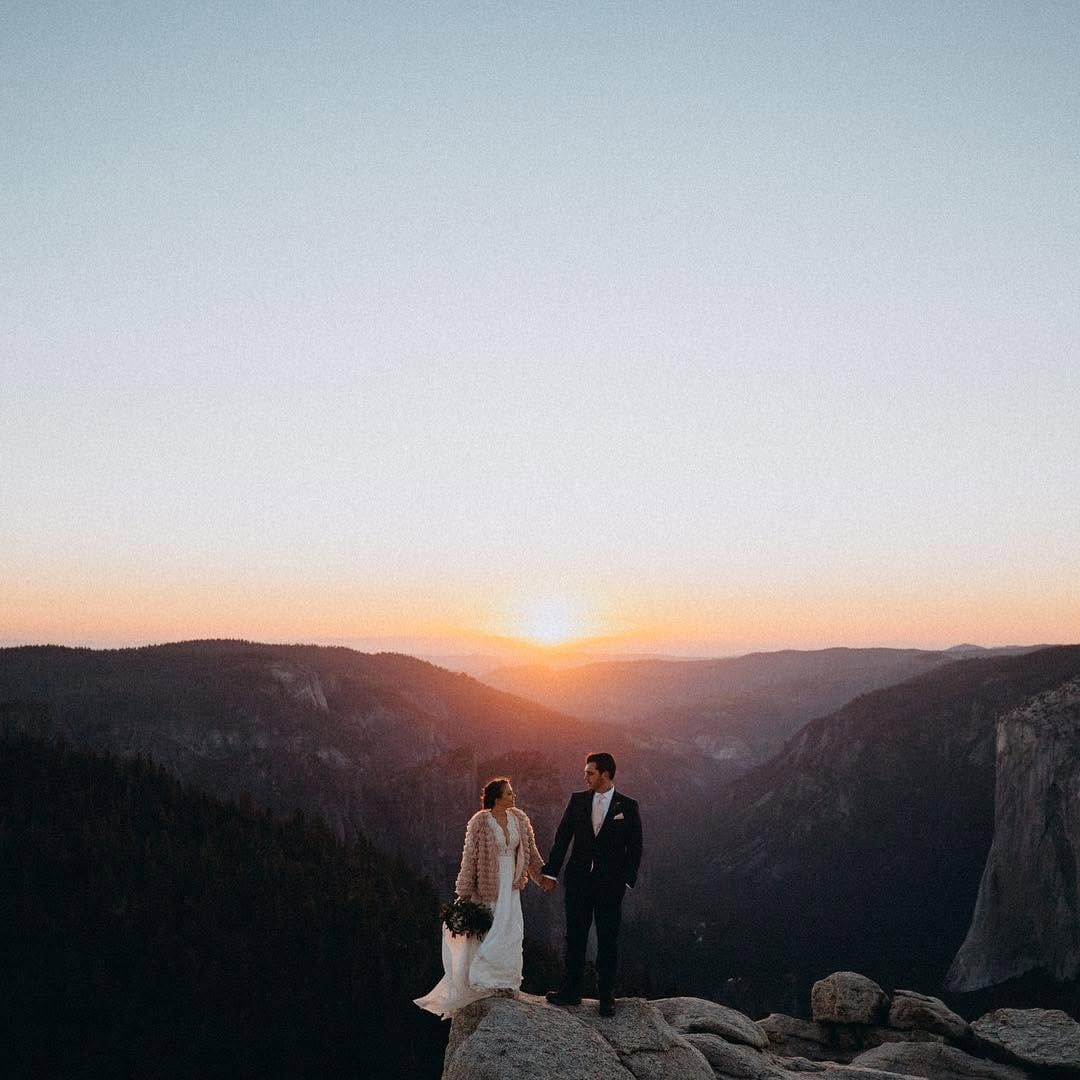 Post 8 by Hawaii Wedding Photographer on Instagram (carousel)