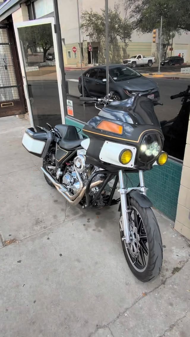 Post 1 by Rowdy House Customs on Instagram (video)