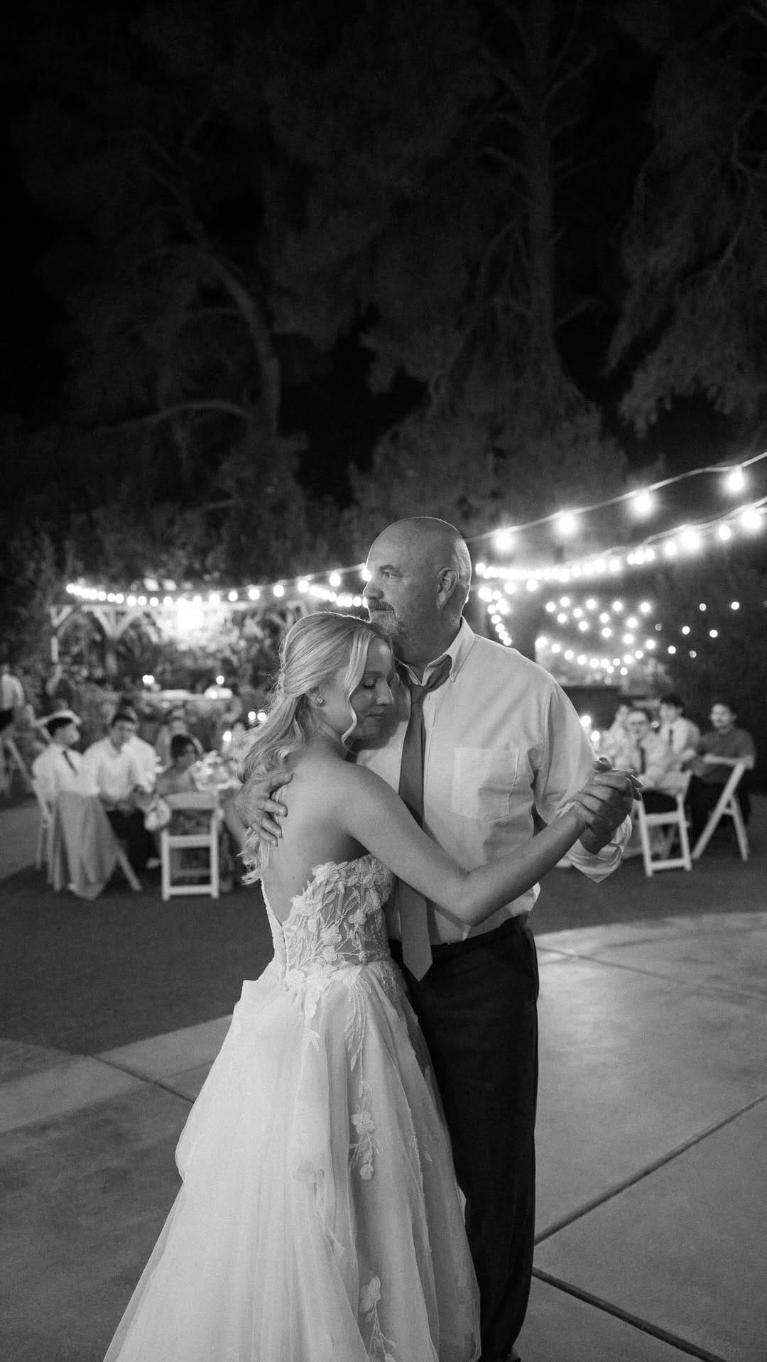 Post 2 by Abigail Derrick - Photographer on Instagram (video)