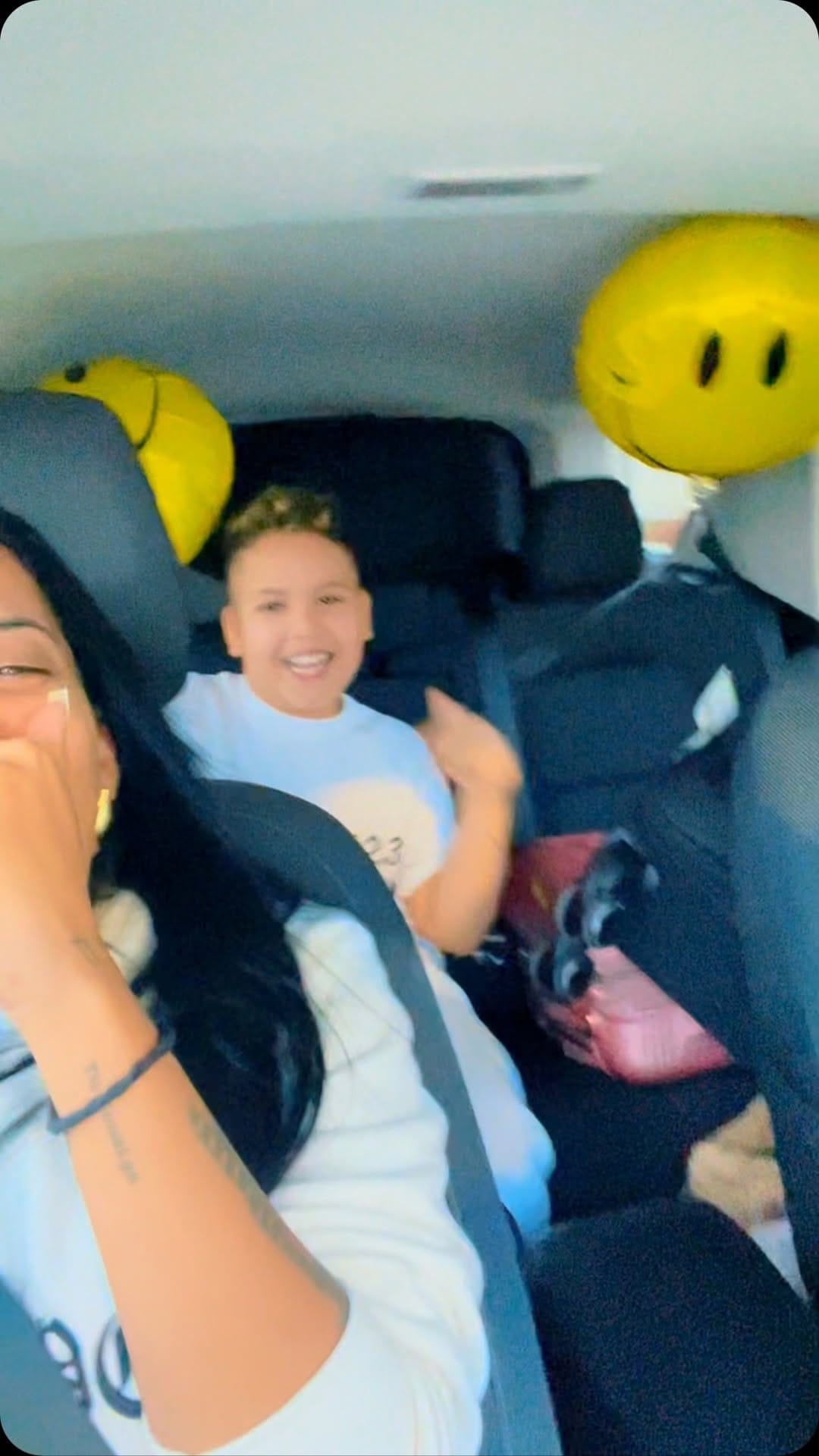 Post 10 by LA YARI 🇨🇺🇪🇸🇺🇸 on Instagram (video)