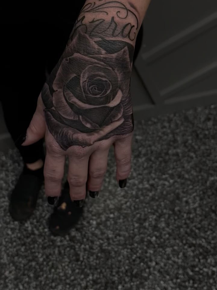 Post 2 by 𝕿𝖍𝖊𝖗𝖊 𝖆𝖗𝖊 𝖙𝖍𝖎𝖓𝖌𝖘 𝖎𝖓 𝕷𝖎𝖋𝖊 𝖙𝖍𝖆𝖙 𝕯𝖊𝖆𝖙𝖍 𝖈𝖆𝖓 𝖓𝖔𝖙 𝖙𝖔𝖚𝖈𝖍. on Instagram (carousel)