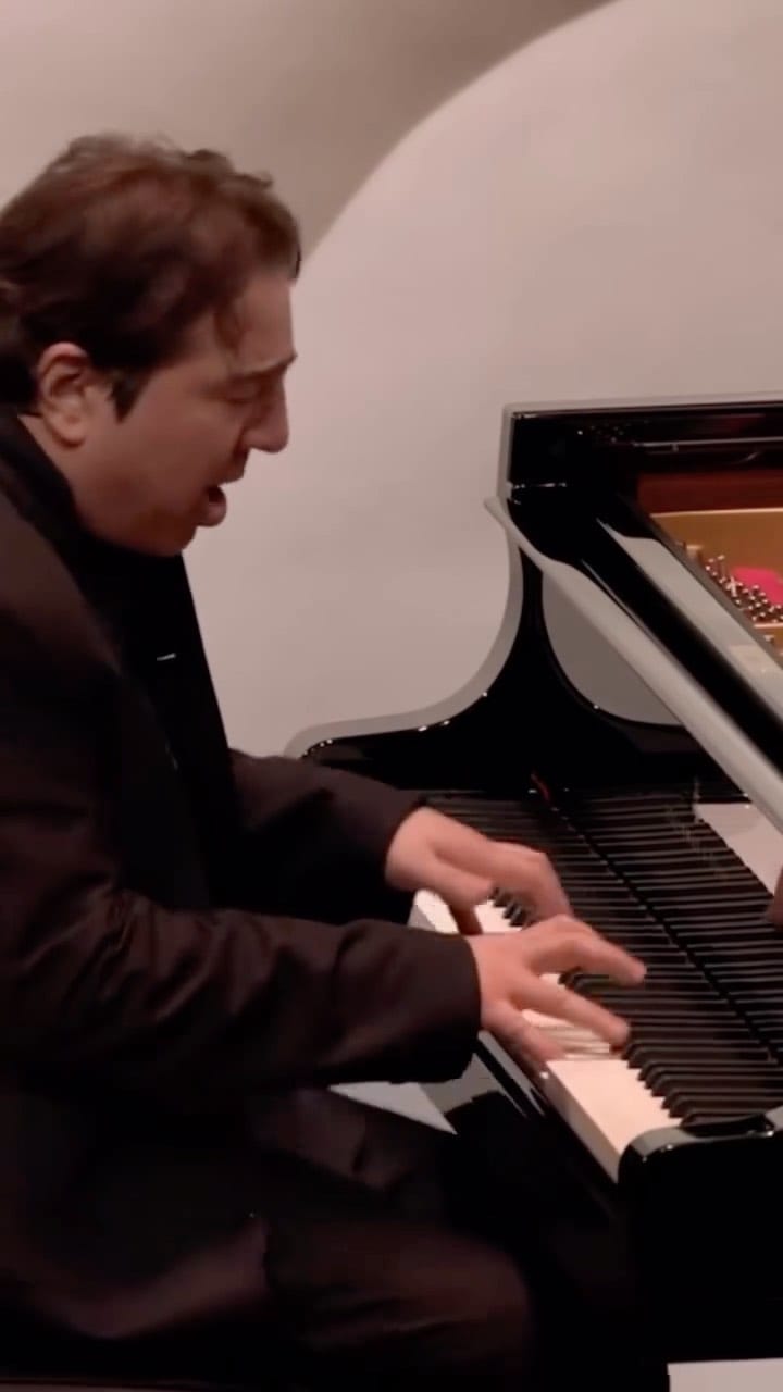 Post 7 by T. Ümit Ünsal on Instagram (video)