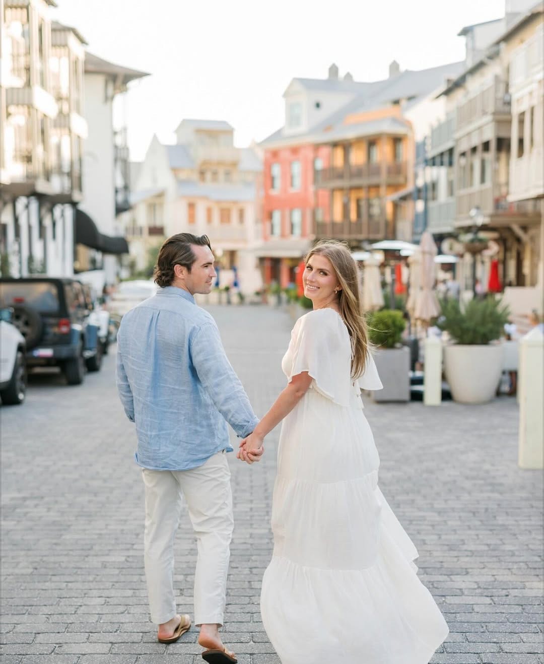 Post 3 by Jessie Barksdale | 30A + Destination Wedding Photographer on Instagram (image)