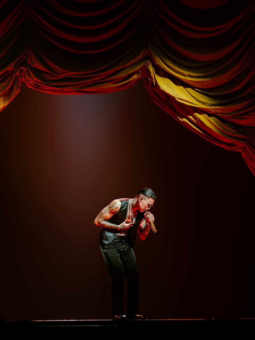 Post 10 by Antonio José on Instagram (carousel)