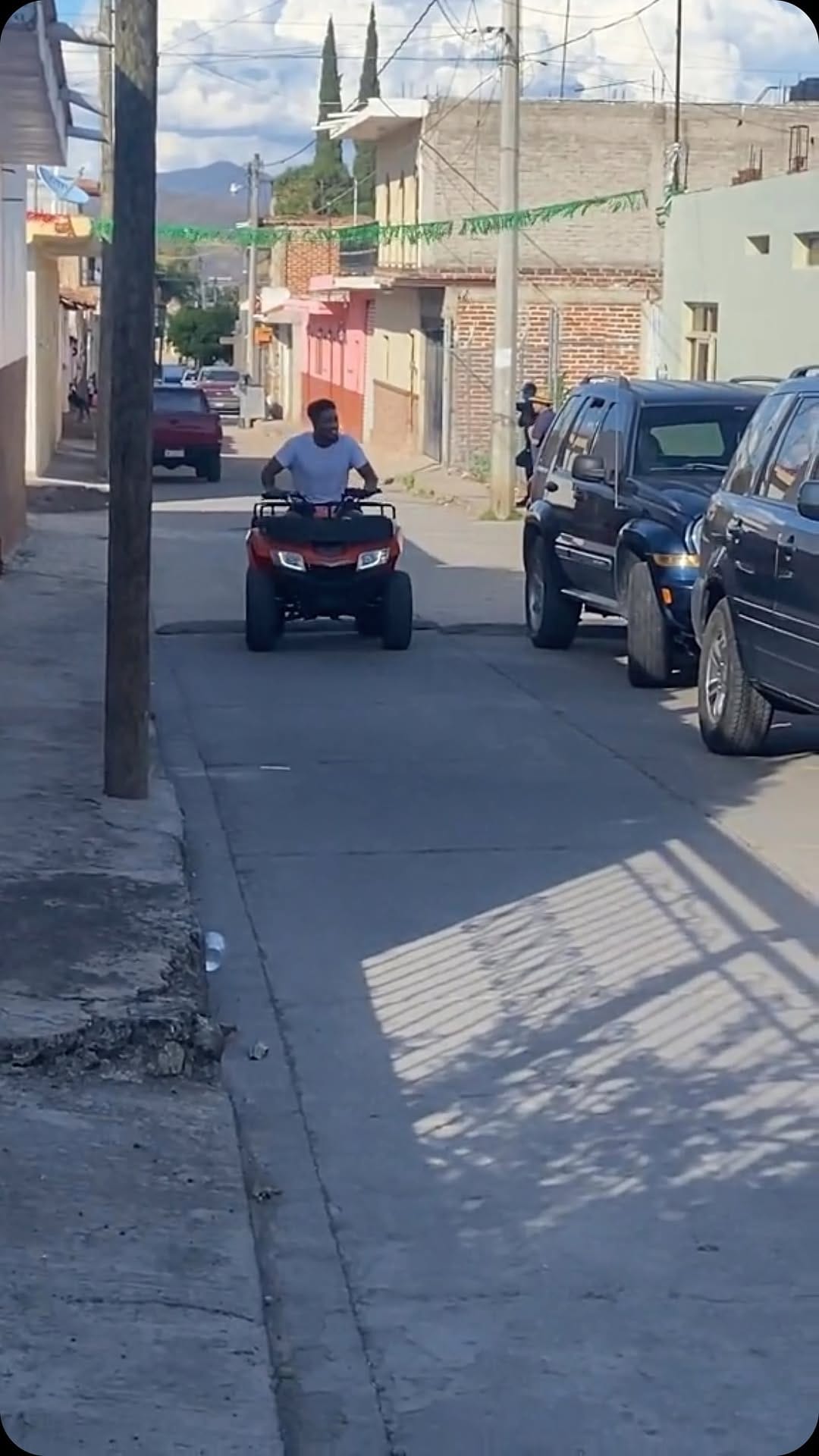 Post 10 by Alondra Alcazar on Instagram (video)