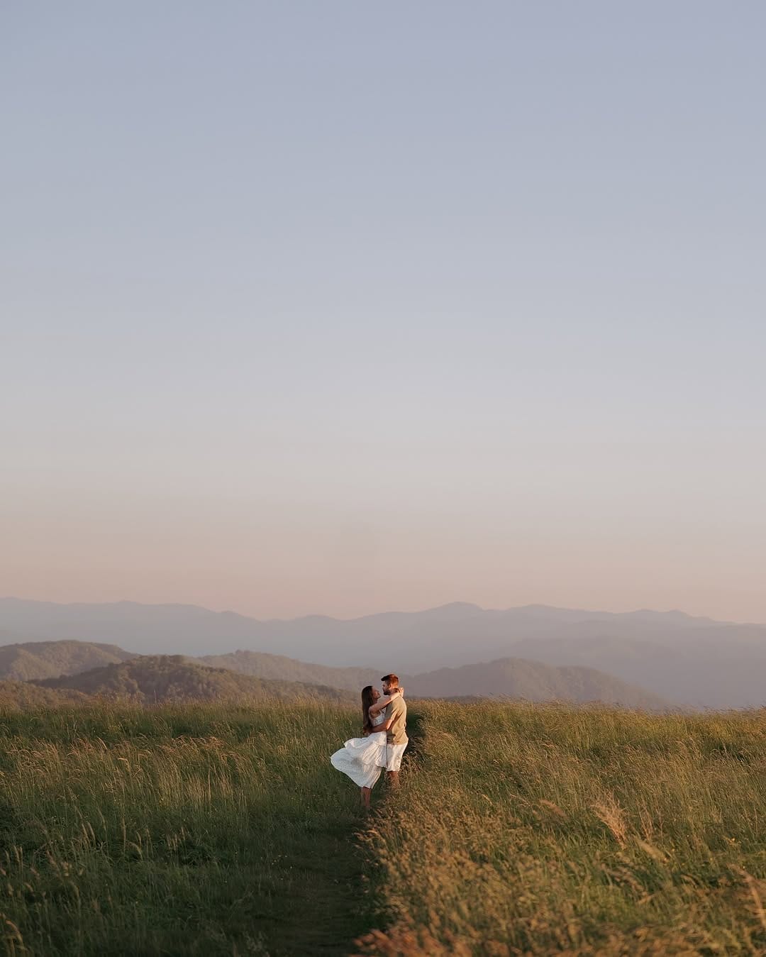 Post 10 by Charleston & Florida Wedding Photographer | Makenzie Hamilton on Instagram (carousel)