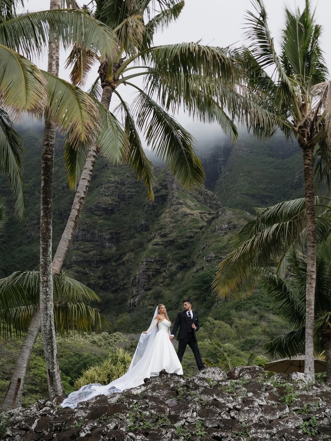 Post 4 by Charleston & Florida Wedding Photographer | Makenzie Hamilton on Instagram (carousel)