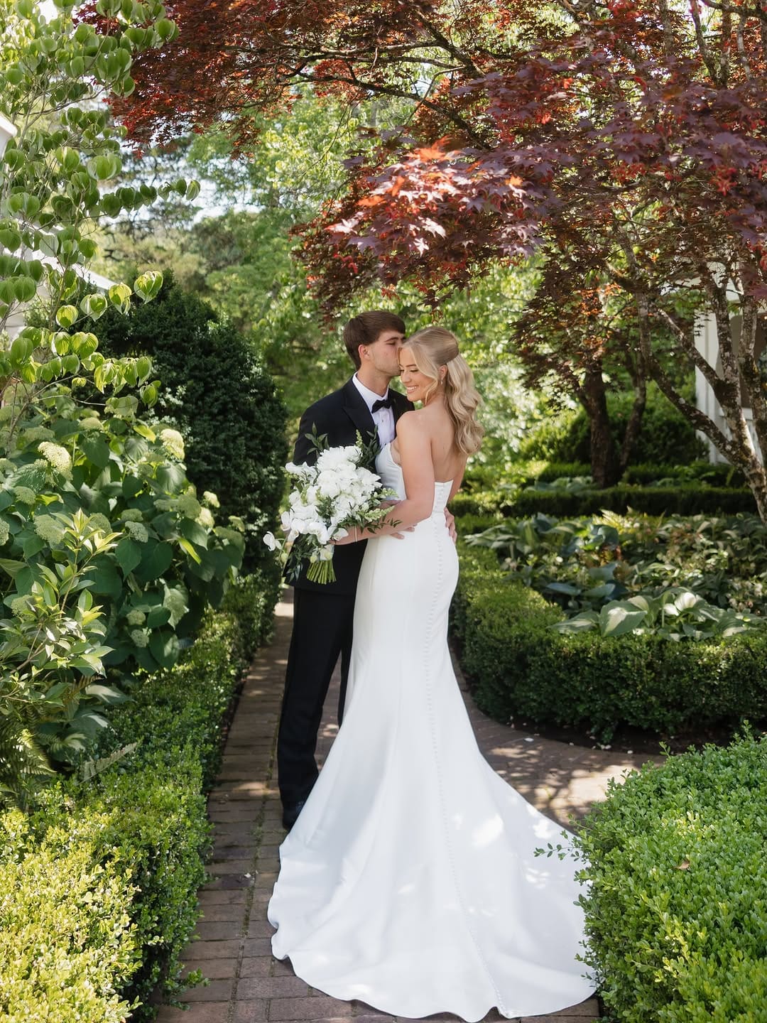Post 2 by Charleston & Florida Wedding Photographer | Makenzie Hamilton on Instagram (carousel)
