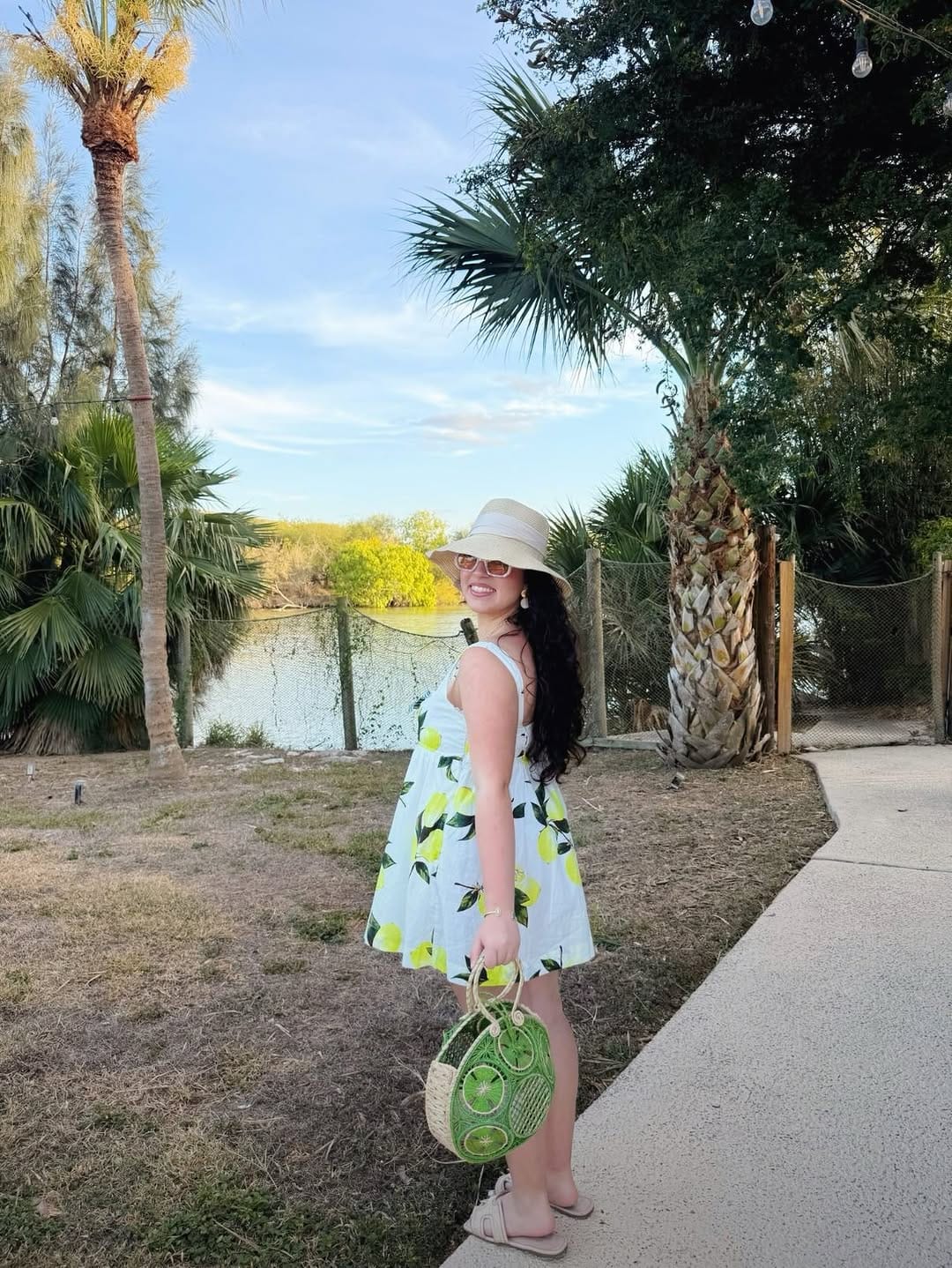 Post 1 by TEXAS ALPHA XI DELTA on Instagram (carousel)