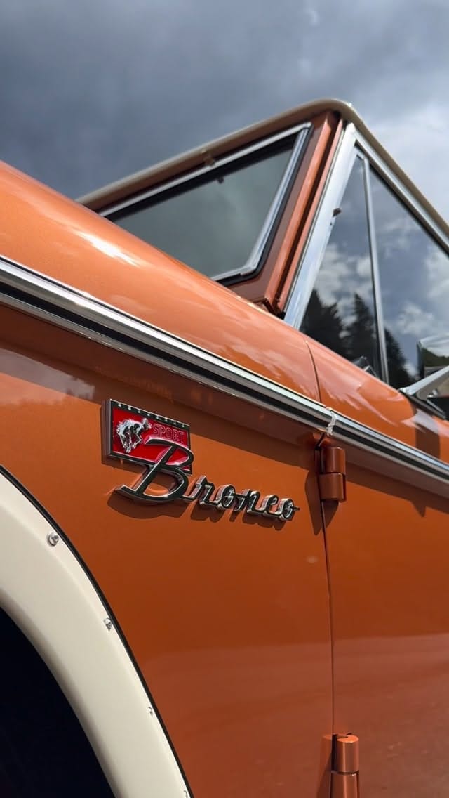 Post 7 by Artistic Customs on Instagram (video)