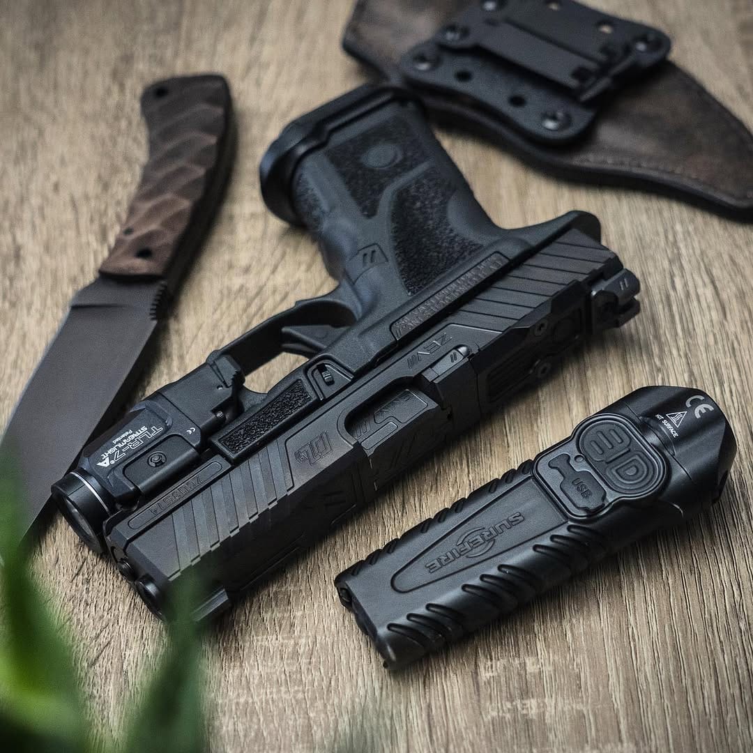 Post 10 by R   I   C   K on Instagram (image)