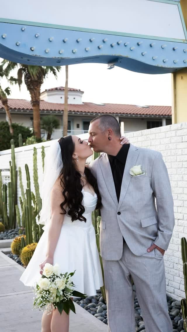 Post 6 by Las Vegas Photographer on Instagram (video)