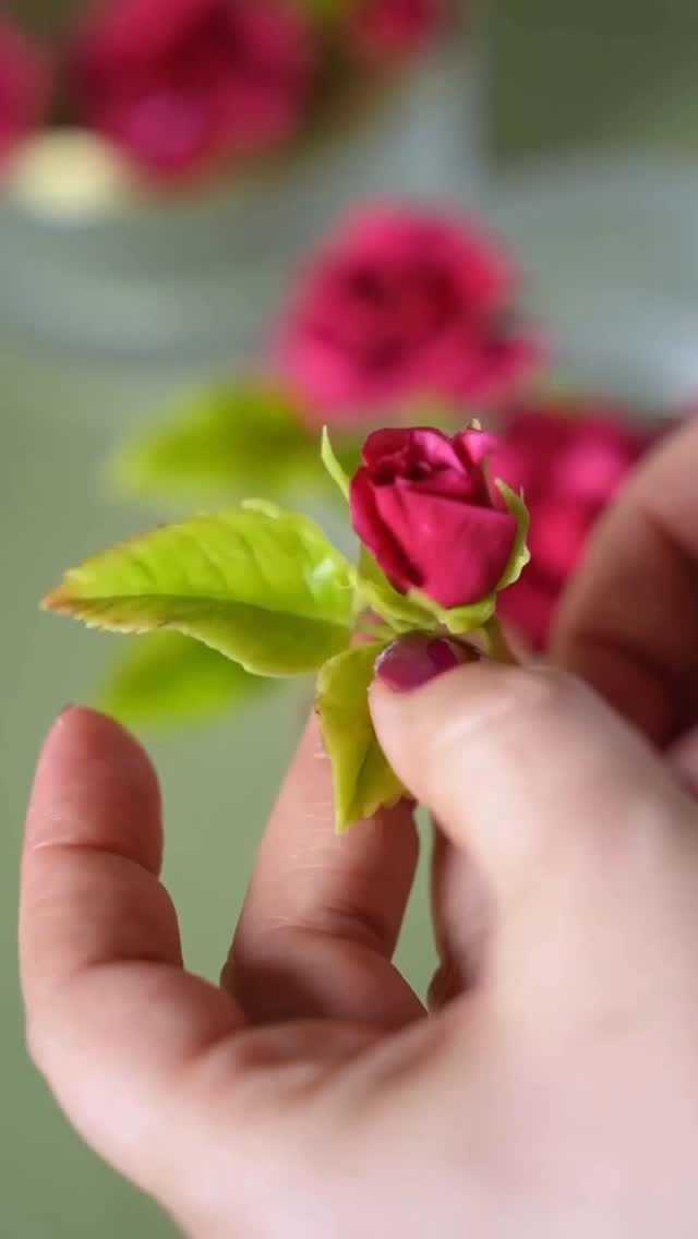 Post 6 by Zara sweet art on Instagram (video)