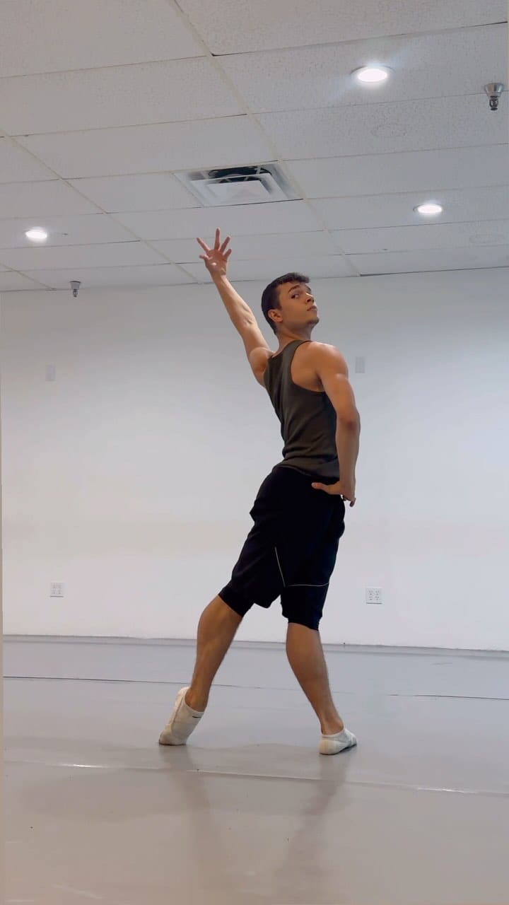 Post 8 by Josué on Instagram (video)