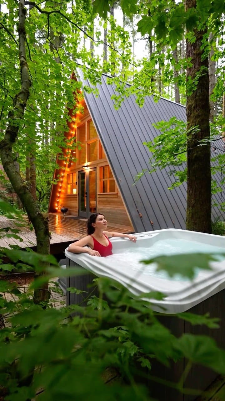Post 10 by PNW Cabin Co. — Tye Haus, Sky Haus, & More on Instagram (video)