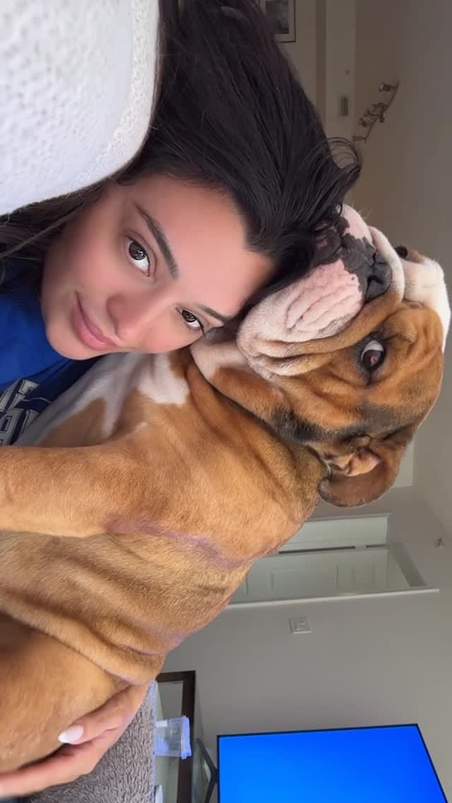 Post 2 by Max & Banx on Instagram (video)