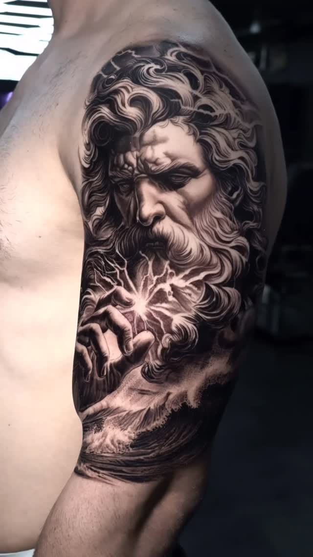Post 7 by ⚜️Juan Perez⚜️ on Instagram (video)