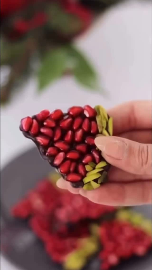 Post 4 by Narineh Nersesian on Instagram (video)