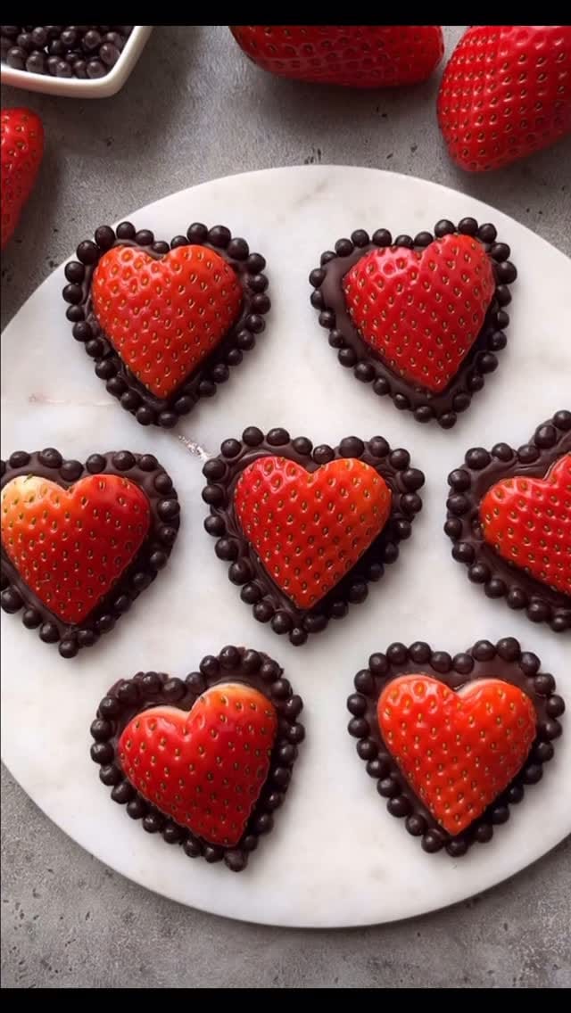 Post 8 by Narineh Nersesian on Instagram (video)