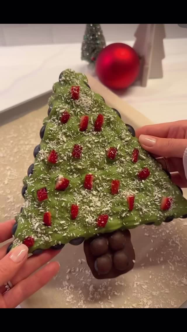 Post 2 by Narineh Nersesian on Instagram (video)