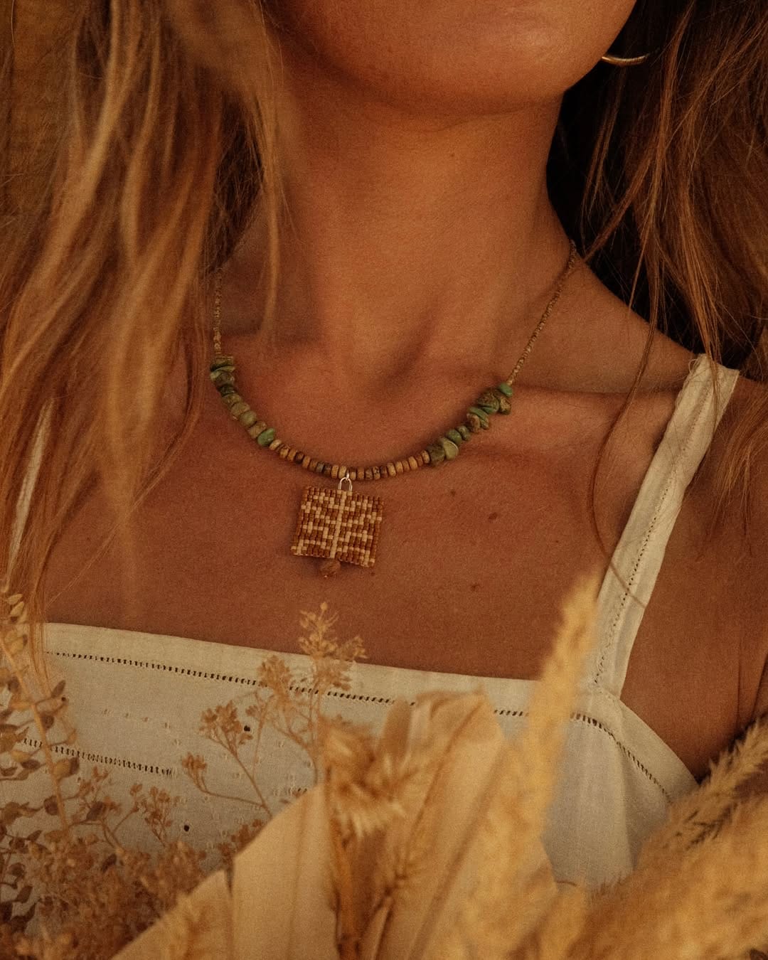 Post 4 by 𝐶𝑂𝑌𝑂𝑇𝐸 𝐶𝑅𝐴𝐹𝑇𝐸𝐷 ✸ 𝘮𝘰𝘭𝘭𝘺 on Instagram (carousel)