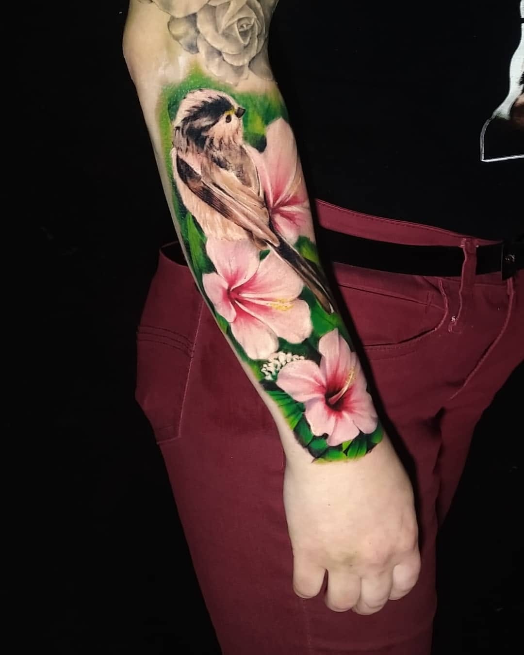 Post 10 by Tatuador ~Hendrix Luna on Instagram (image)