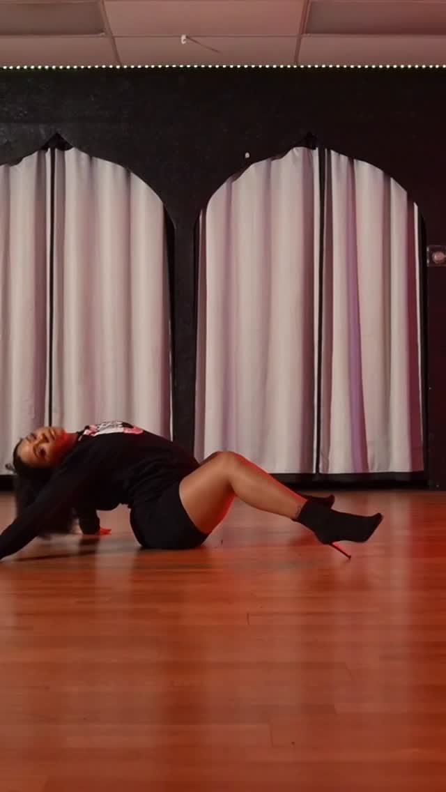 Post 5 by Lydia Edina on Instagram (video)