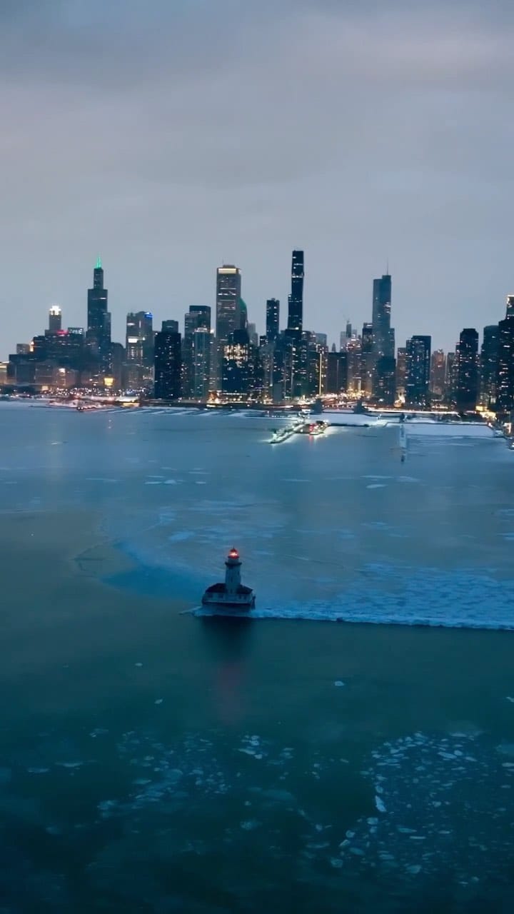 Post 8 by Chicago | Aerial Photography on Instagram (video)