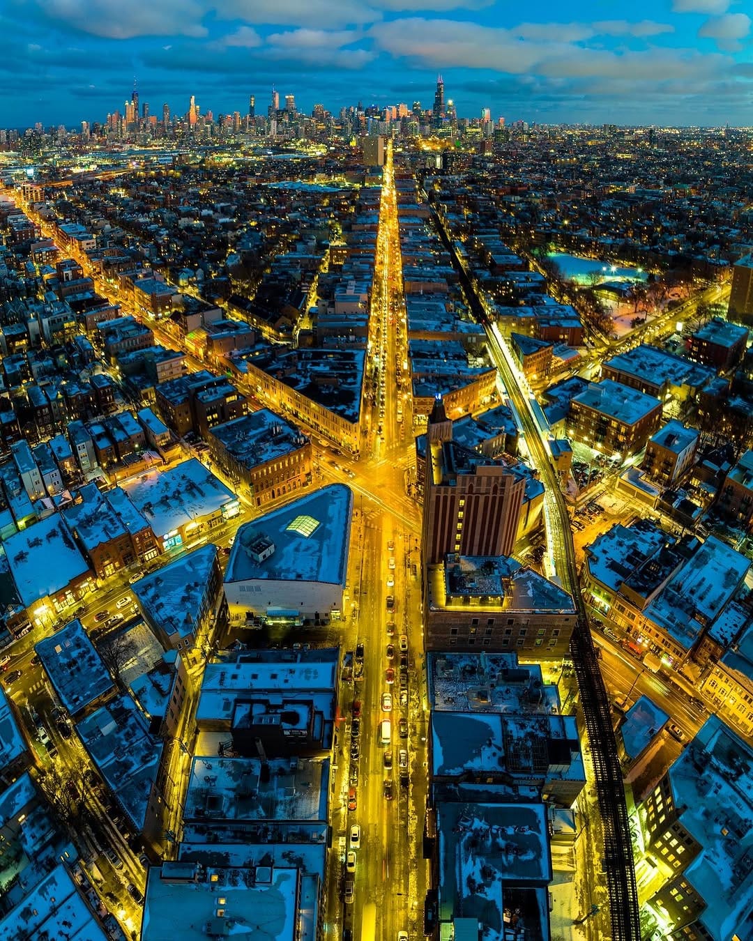 Post 10 by Chicago | Aerial Photography on Instagram (image)