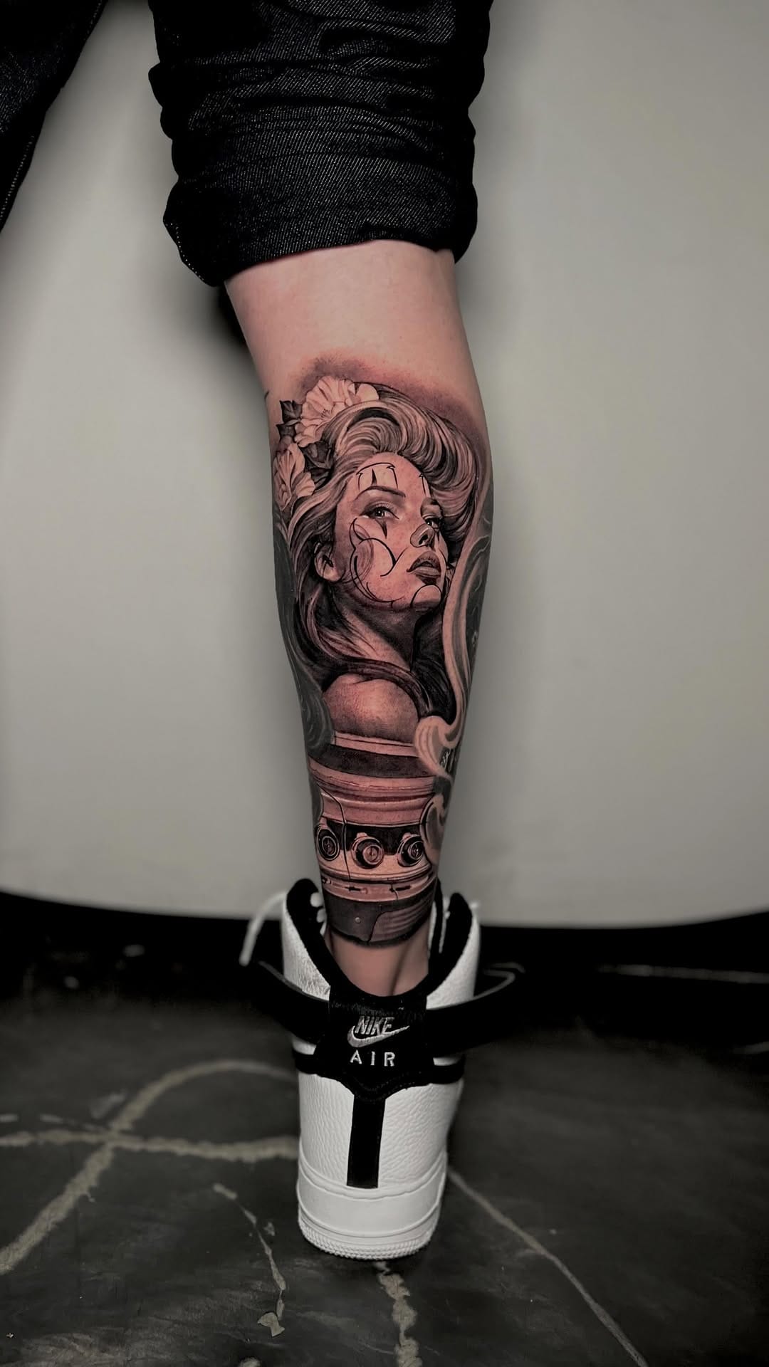 Post 10 by CHRIS  TRAN | TATTOO ARTIST on Instagram (video)