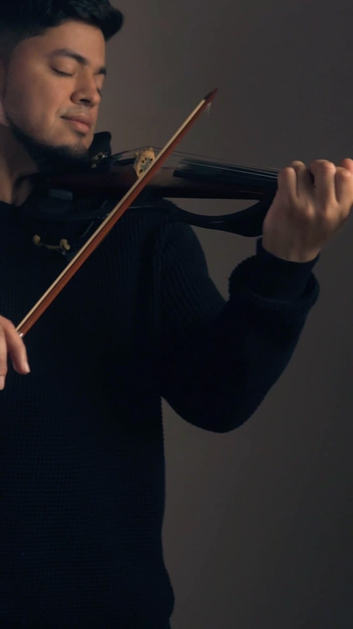 Post 9 by JESUS AYALA | VIOLINIST on Instagram (video)