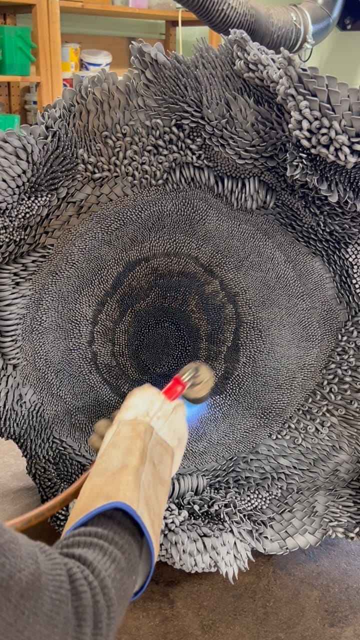 Post 9 by Junko Mori on Instagram (video)