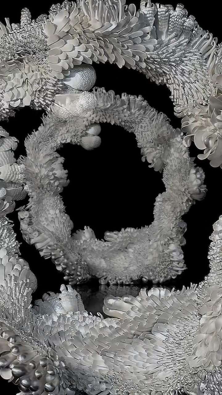Post 8 by Junko Mori on Instagram (video)