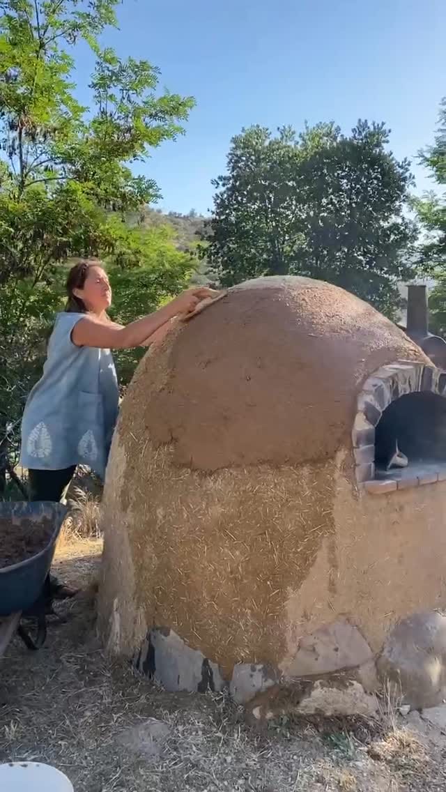 Post 6 by Sasha Rabin on Instagram (video)
