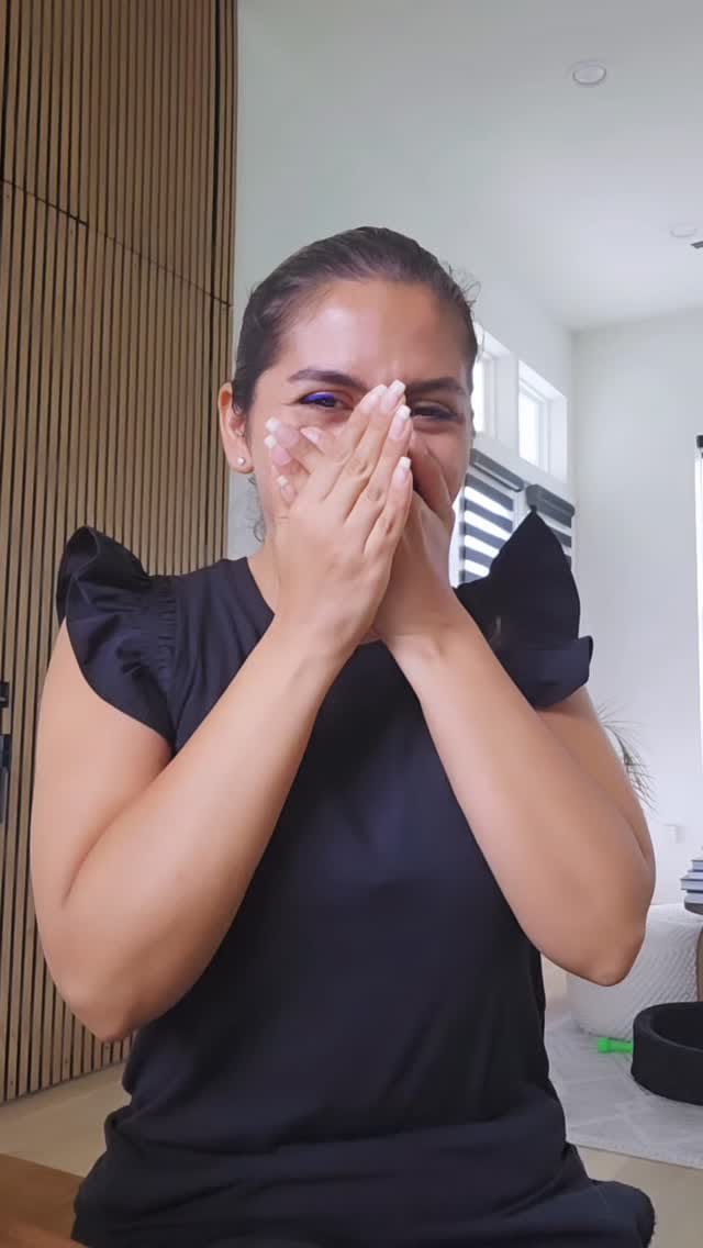 Post 2 by Helli Hendesi on Instagram (video)