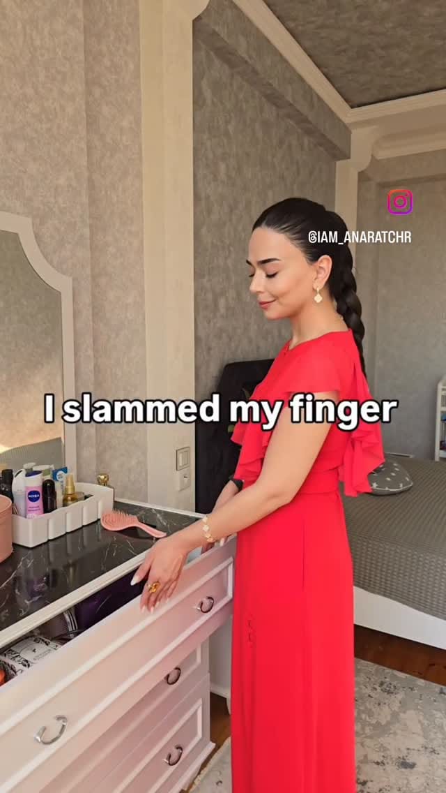Post 3 by Anara Rahimova on Instagram (video)