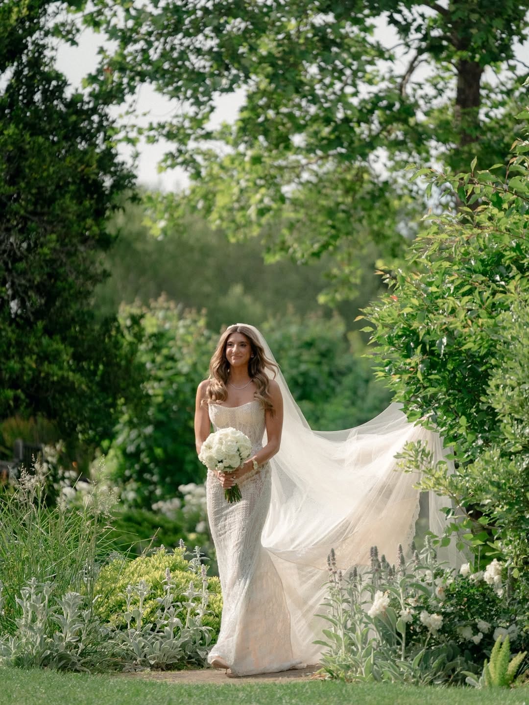 Post 7 by Liz // Napa Wedding Photographer on Instagram (image)