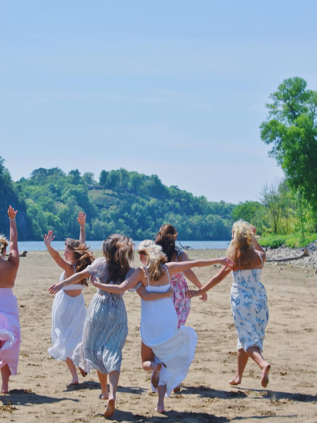 Post 8 by ALPHA DELTA PI TENNESSEE on Instagram (carousel)
