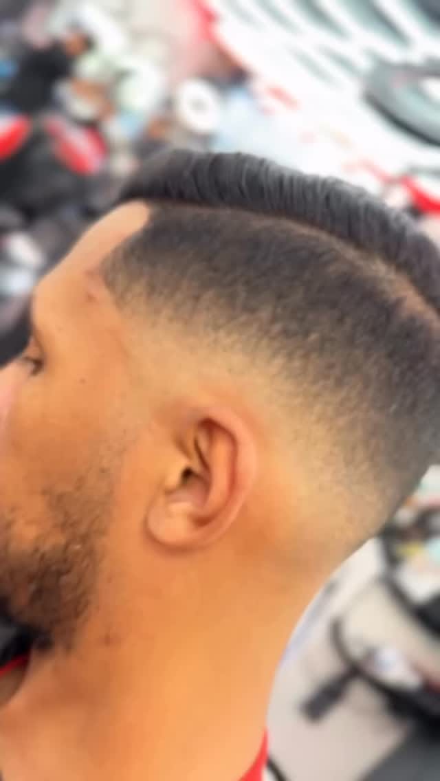 Post 3 by Barber Billy Cut on Instagram (video)